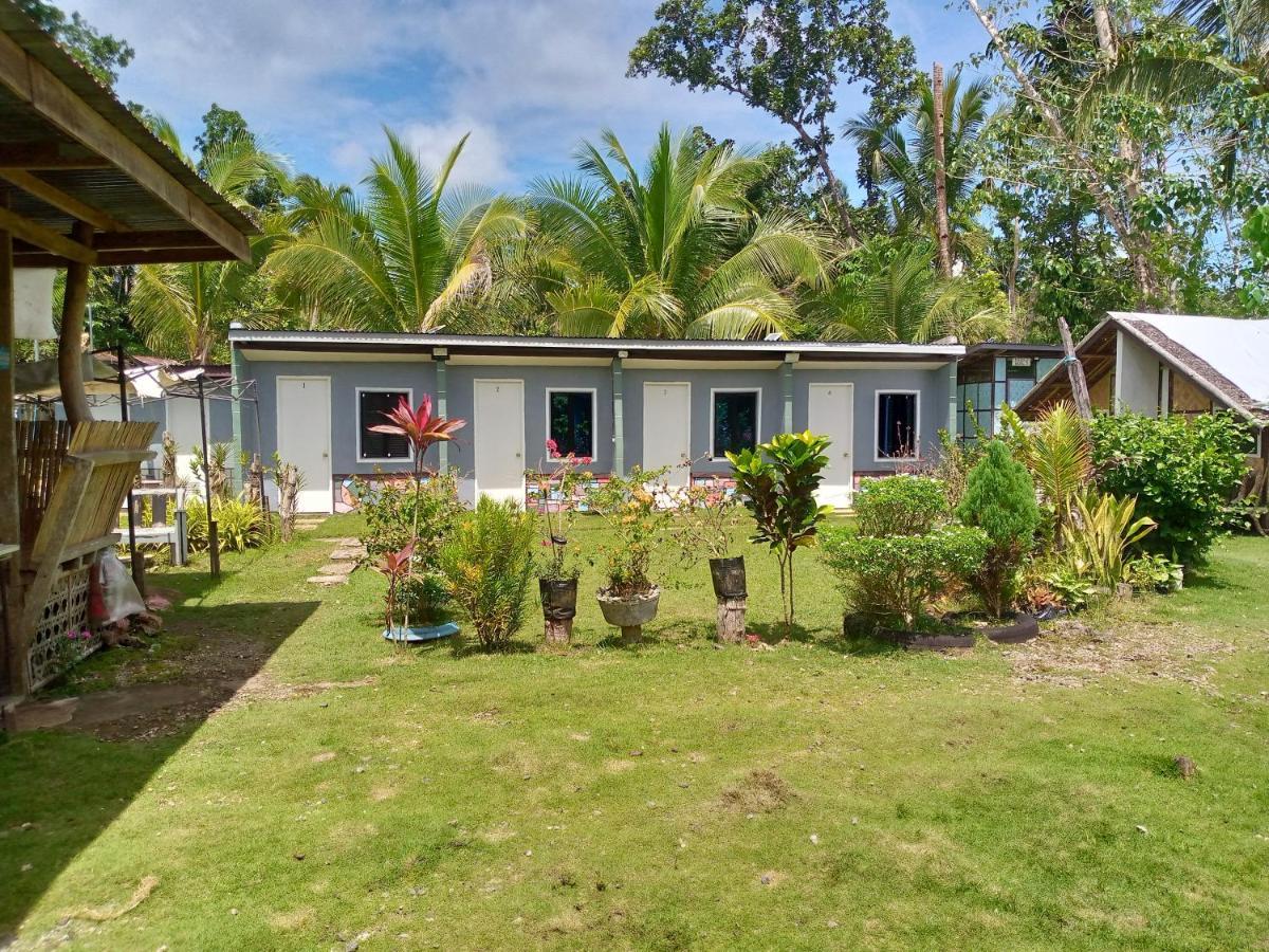 Junjals Backpackers Chalet ボホール エクステリア 写真
